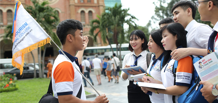 Học ngành Quản trị dịch vụ du lịch và lữ hành ra làm gì?